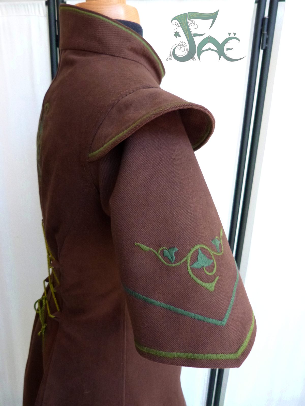 Veste d'archère elfe, détail broderie